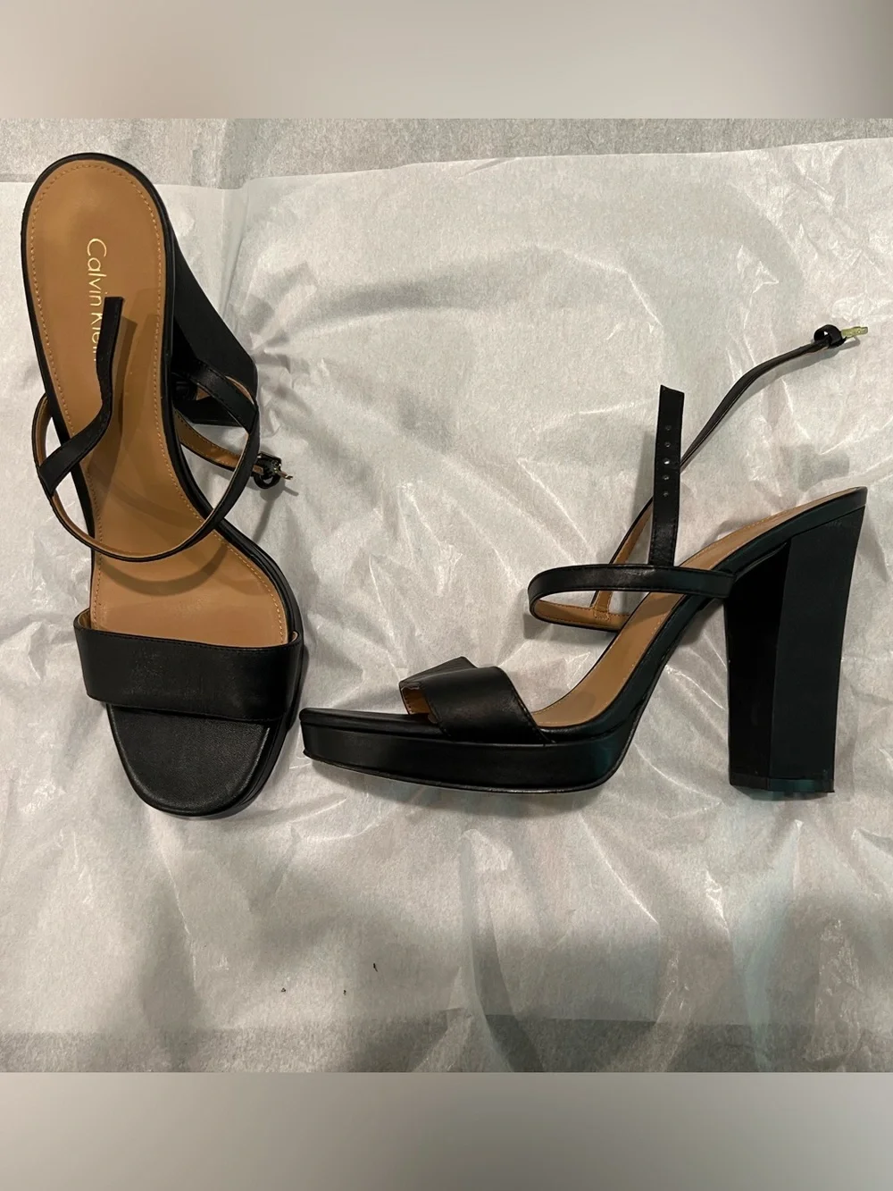 {Calvin Klein}: Black Strappy Block Heel Sandals / 9